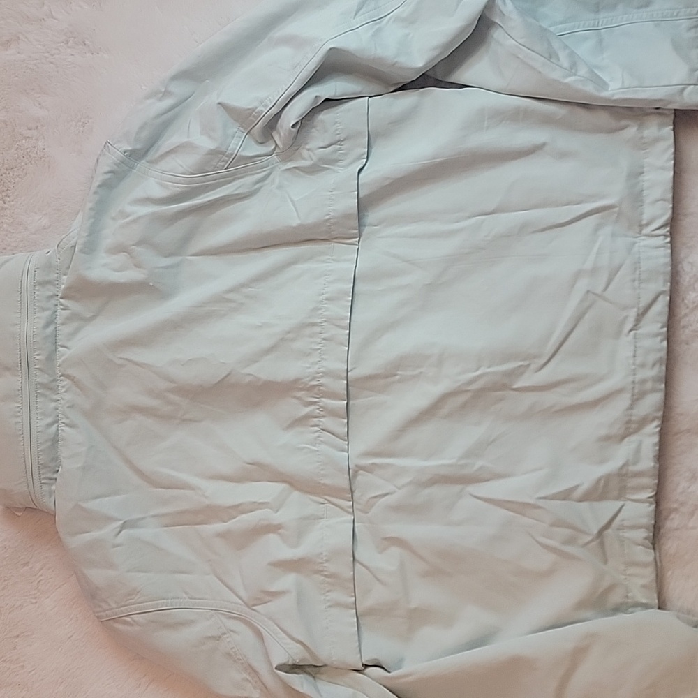 NWT Athleta Mint Green Everywhere Windbreaker Jacket w/ Hidden Hood. Small - Picture 8 of 12